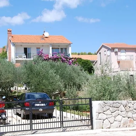 Charming In With Terrace And Enclosed Garden