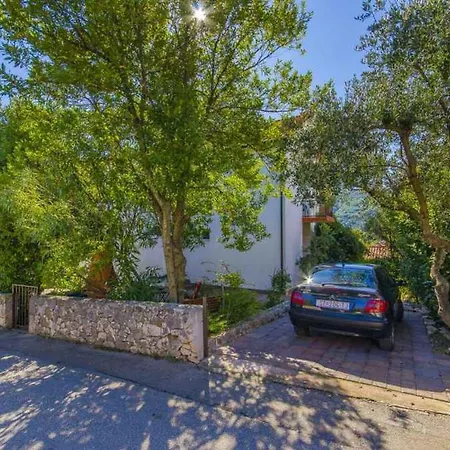 Charming In With Terrace And Enclosed Garden * Stari Grad (Hvar)