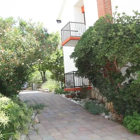 Charming In With Terrace And Enclosed Garden * Stari Grad (Hvar)