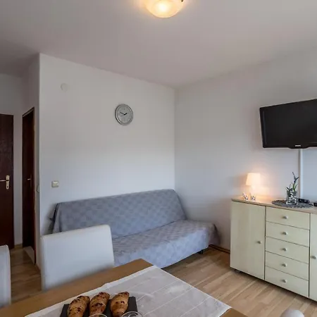 Charming In With Terrace And Enclosed Garden * Stari Grad (Hvar)