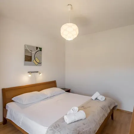 Apartment Charming In With Terrace And Enclosed Garden